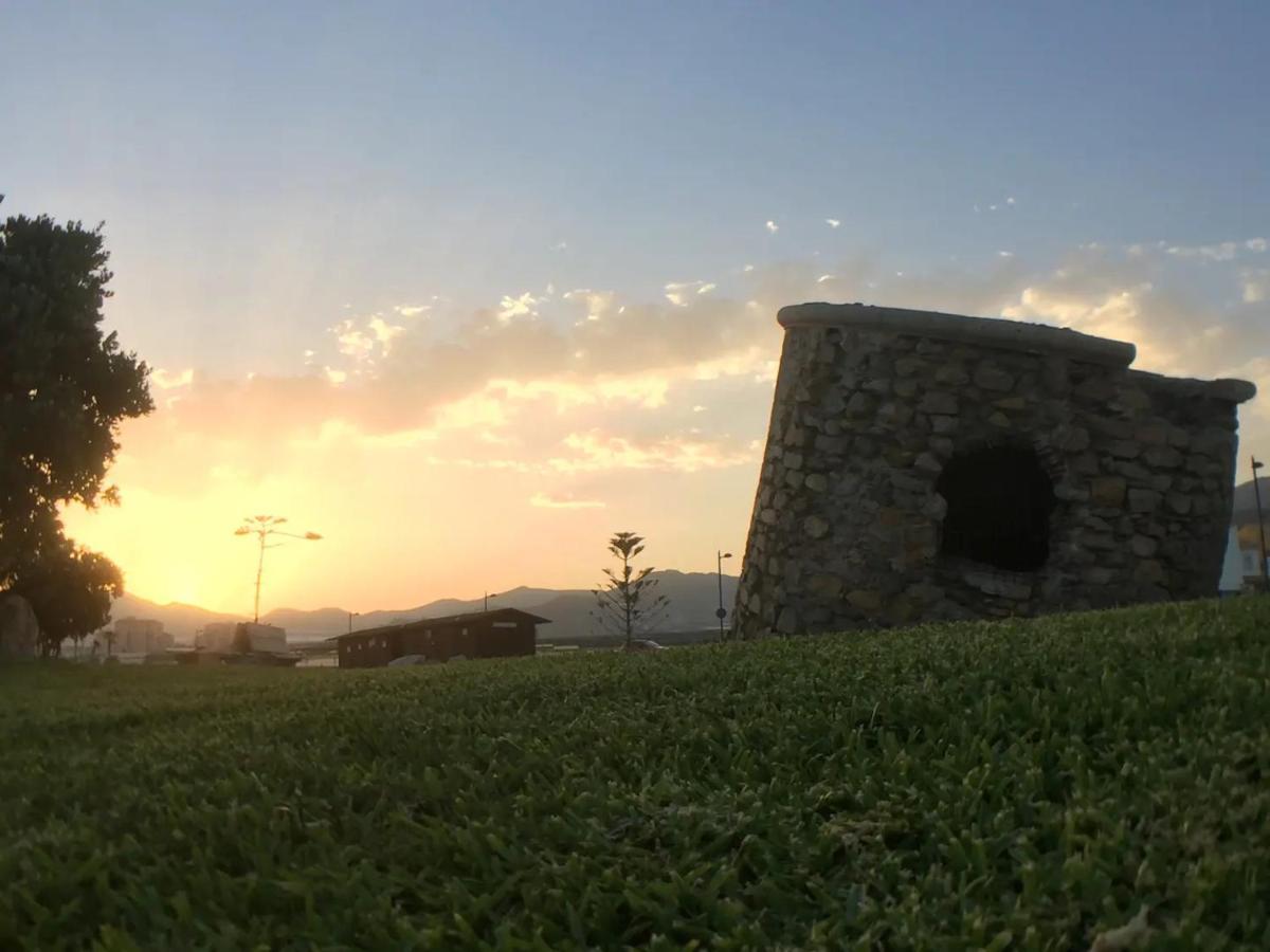 Apartamento Playa Calahonda El Farillo Con Terraza Dış mekan fotoğraf