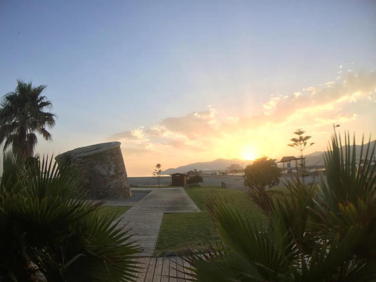 Apartamento Playa Calahonda El Farillo Con Terraza Dış mekan fotoğraf